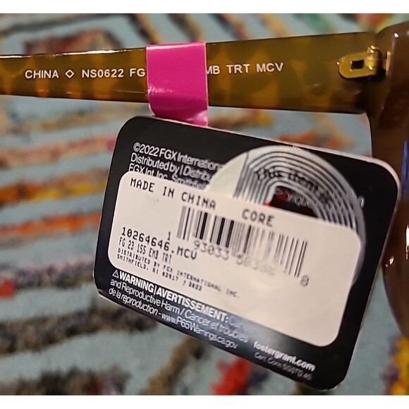 Foster Grant Sunglasses With Hard Case UVA-UVB Fashion cat eye studed - Picture 6 of 8